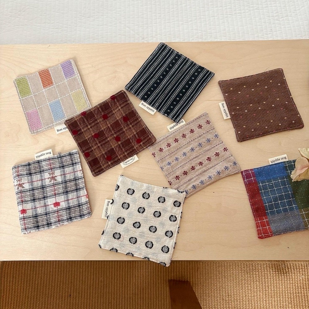 Nieuwe gekleurde waterbekermat - Food Storage On Table recensie en prijs